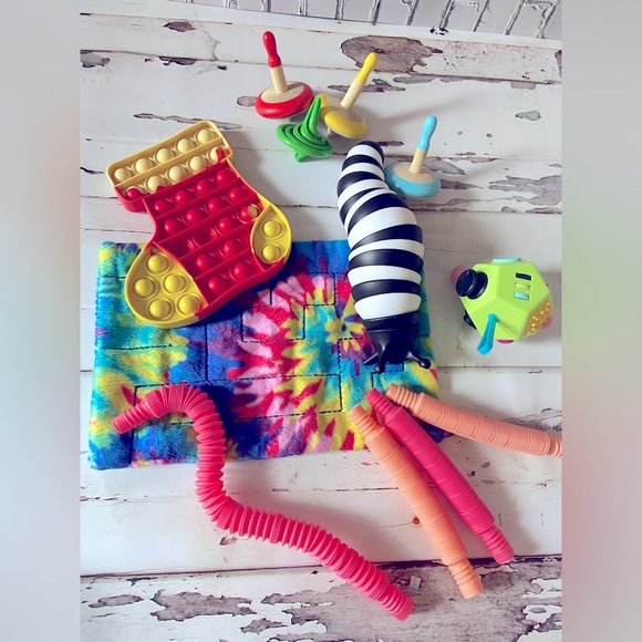 Mixed Sensory/Fidget lot - Picture 3 of 9